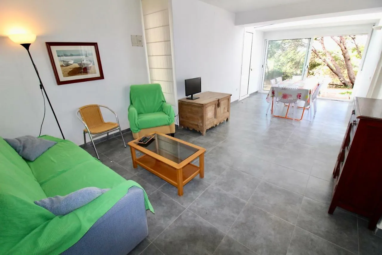 Maison Cala Calafato. Locamar. Julien 0*, Calafat
